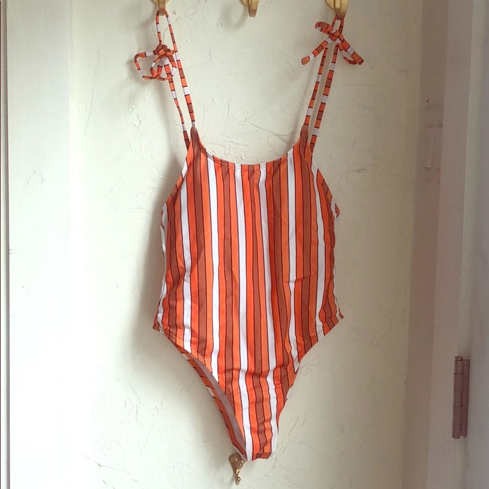 SHEIN women’s one-piece XS